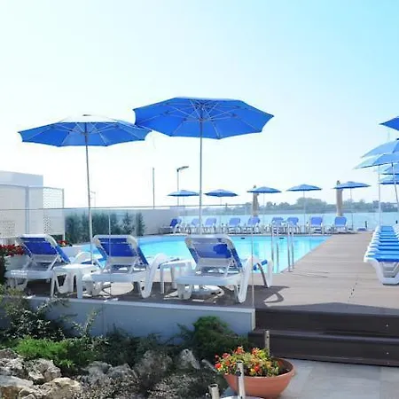 Eleni Tudor's * Mamaia